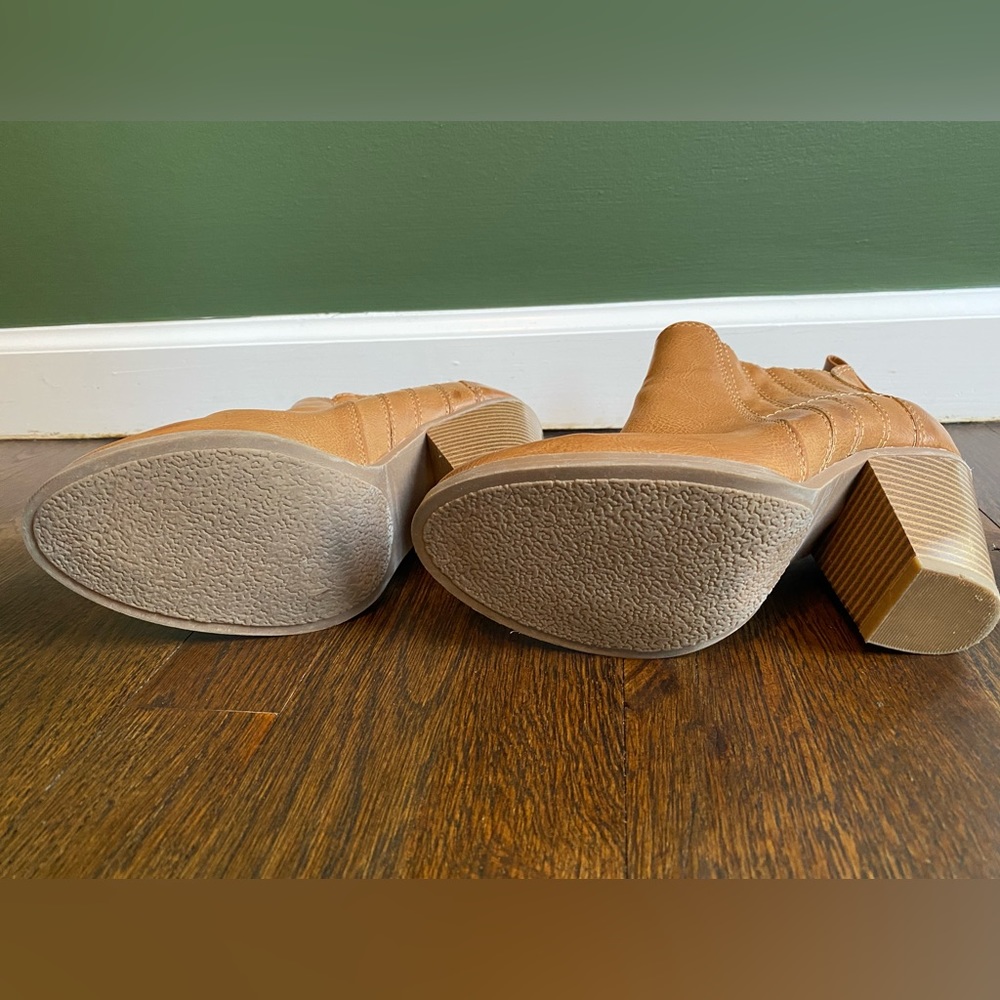 Camel Color Booties - Picture 3 of 4